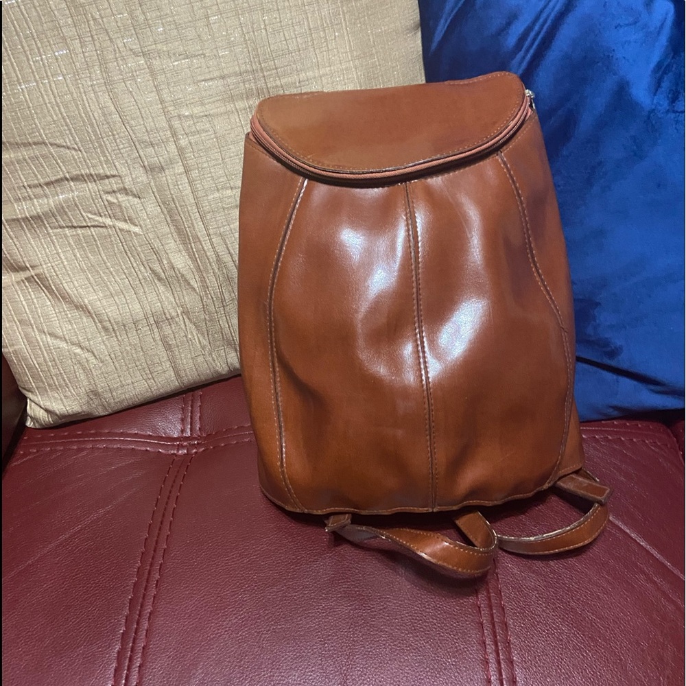 Gorgeous book bag style purse!!!